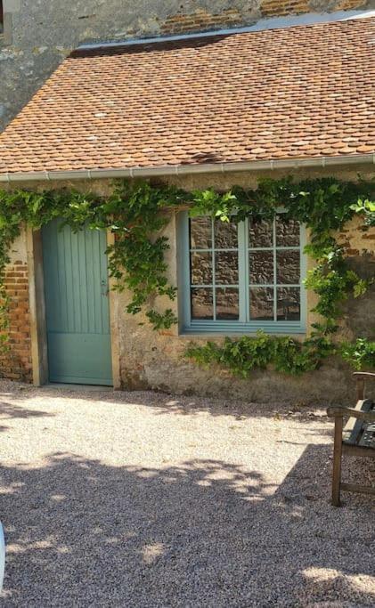 Gite L'Annexe Du Prieure Besson Exterior photo
